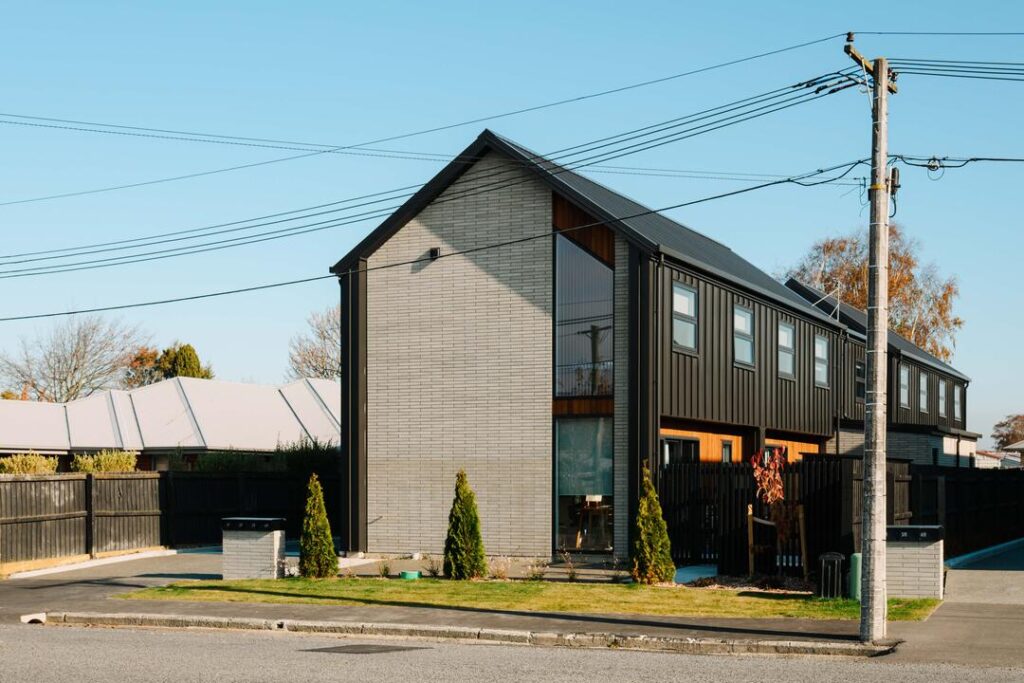 9 Spring Grove